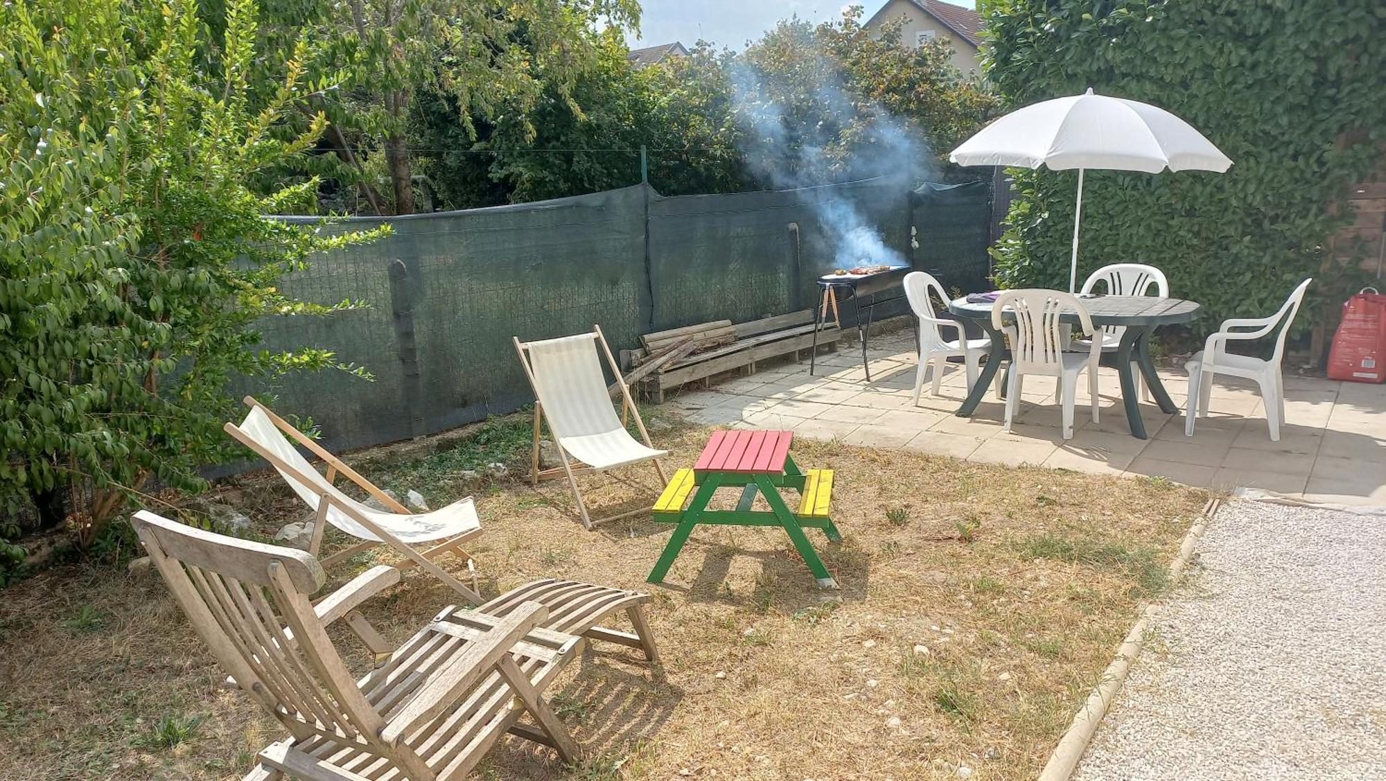 Plaisir Des Pres - Appartement T3, Jardin, Parking Chaponost Dış mekan fotoğraf